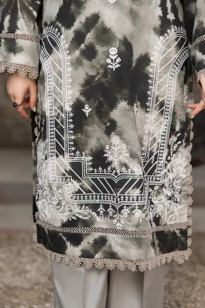 3 PIECE - EMBROIDERED LAWN SUIT