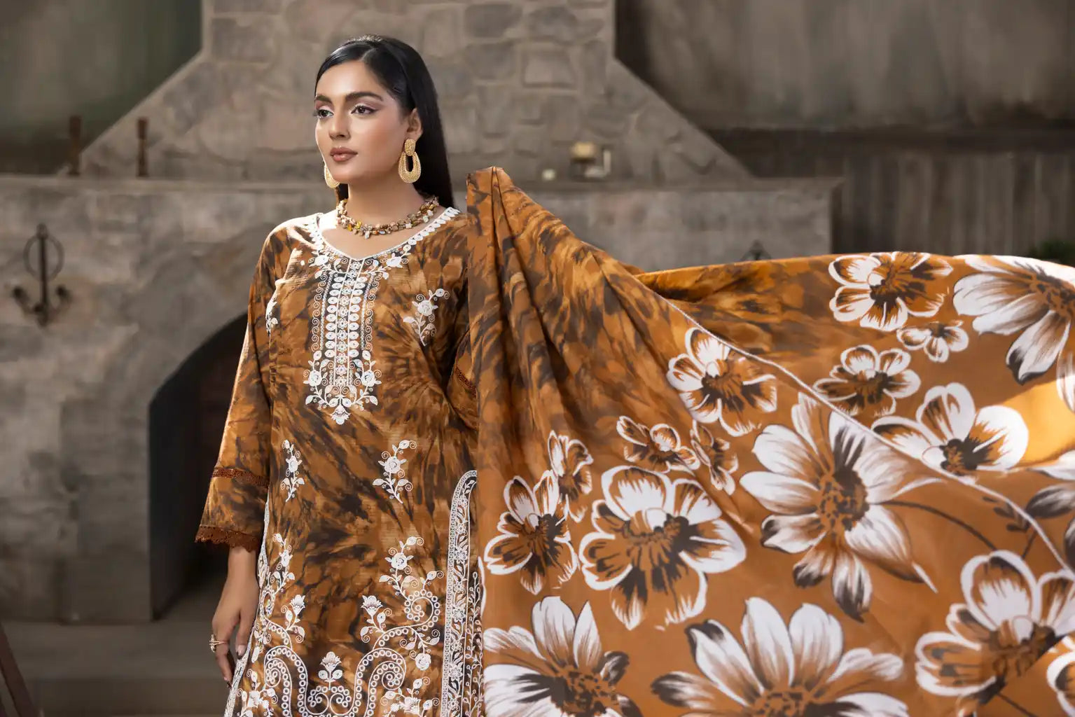 3 PIECE - EMBROIDERED LAWN SUIT